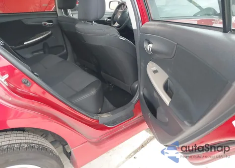 2013 Toyota Corolla S z USA, uszkodzony, nr VIN 2T1BU4EE9DC005072